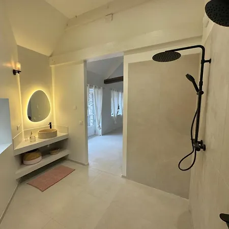 Arconciergerie Cozy House *